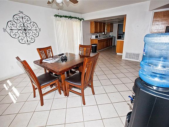 4th image of 821 Fontana Ln