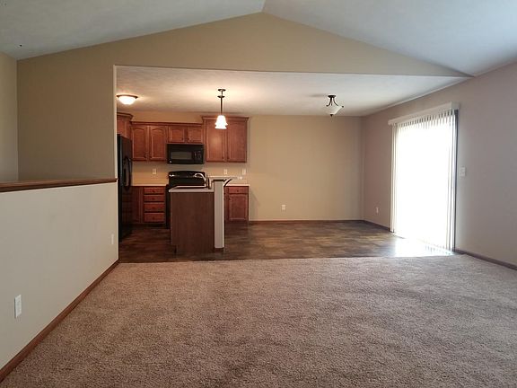 2nd image of 2117 Ebony Ln