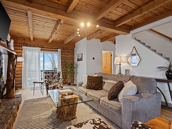 5th image of 1246 Altamont Rd