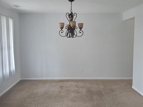 4th image of 19395 Romney Dr