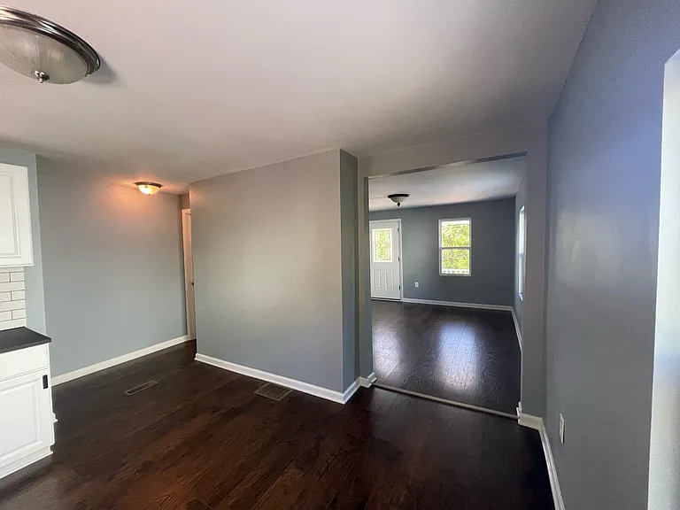 1142 Boni Dr — Photo 5