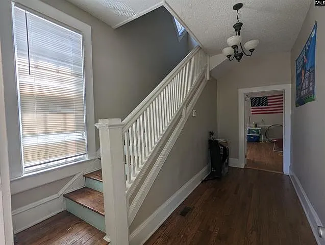 2115 Wallace St — Photo 8