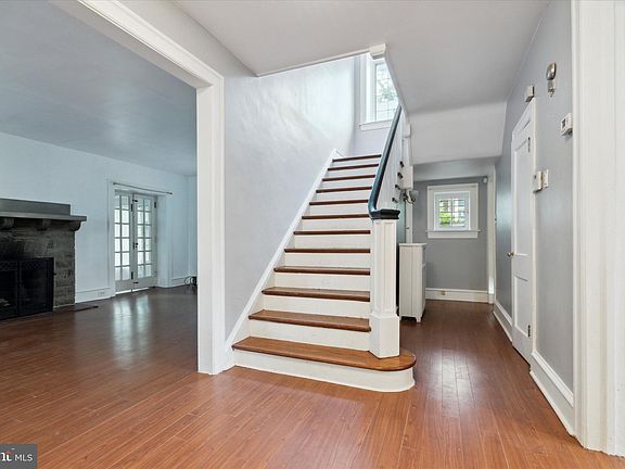 2nd image of 6903 Chew Ave