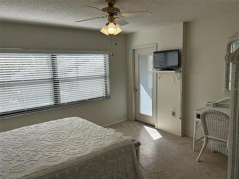 1316 Pasadena Ave S #202 — Photo 17