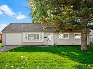 130 Saugatuck Rd, Montgomery, IL 60538