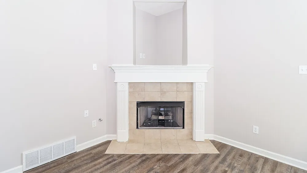 3 bed, 2.0 bath, 1473 sqft, $1,890 — Photo 3