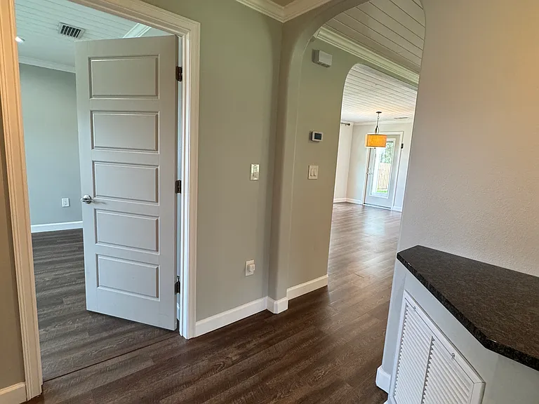 10430 Lithia Pinecrest Rd — Photo 24