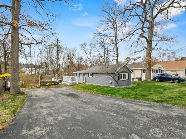 8 Hitty Rd, Salem, NH 03079