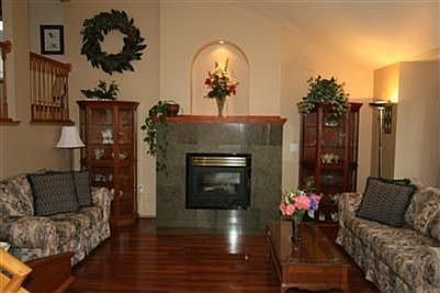 3rd image of 506 S 38th Pl