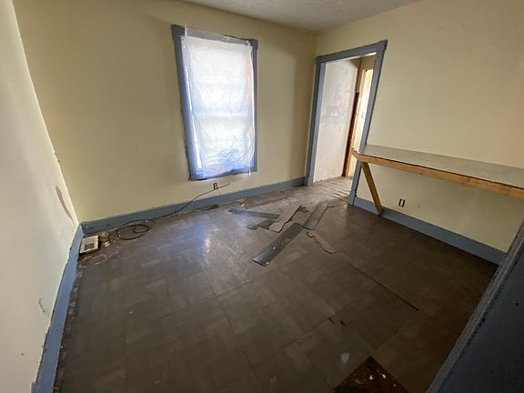 3rd image of 1641 Asbury St