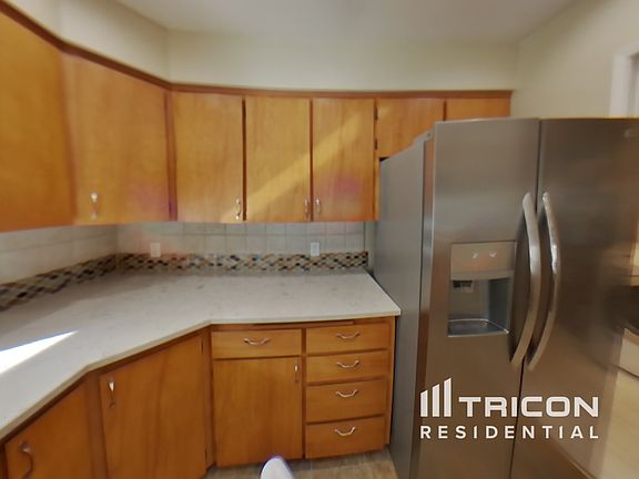 3rd image of 8203 179th Ave E