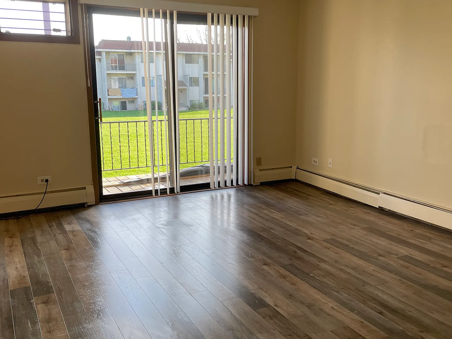1 bed, 1150 sqft, $1,150 — Photo 2