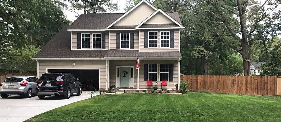 1st image of 925 Washington Dr