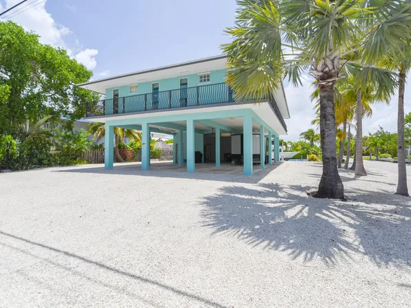 887 Bay Dr, Summerland Key, FL 33042