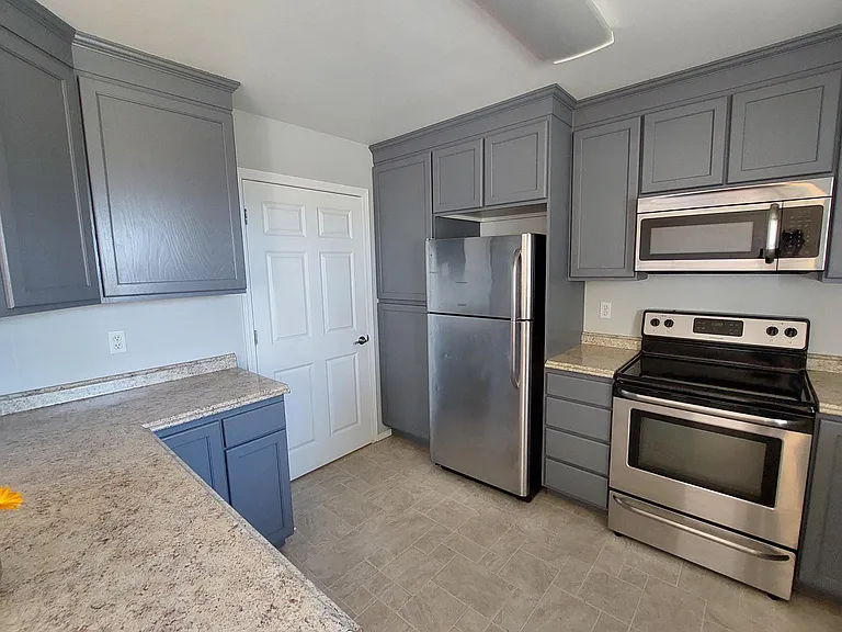 kitchen/laundry rm door
