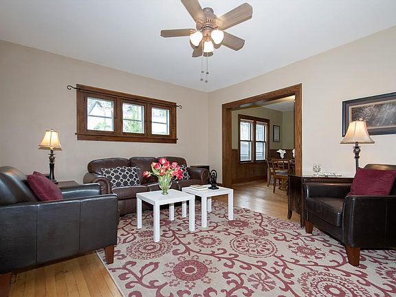 5th image of 3019 E Franklin Ave