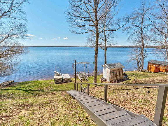 3rd image of 17751 Long Point Rd