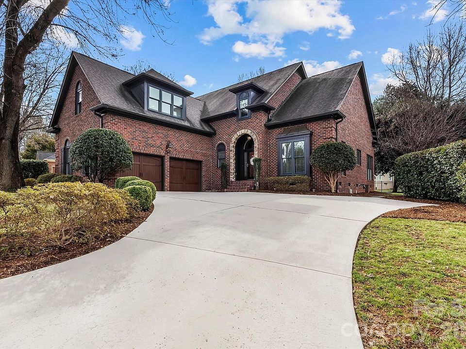 1st image of 7618 Vistaview Dr