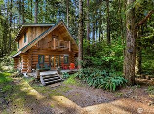 7010 Rainier Way, Glacier, WA 98244