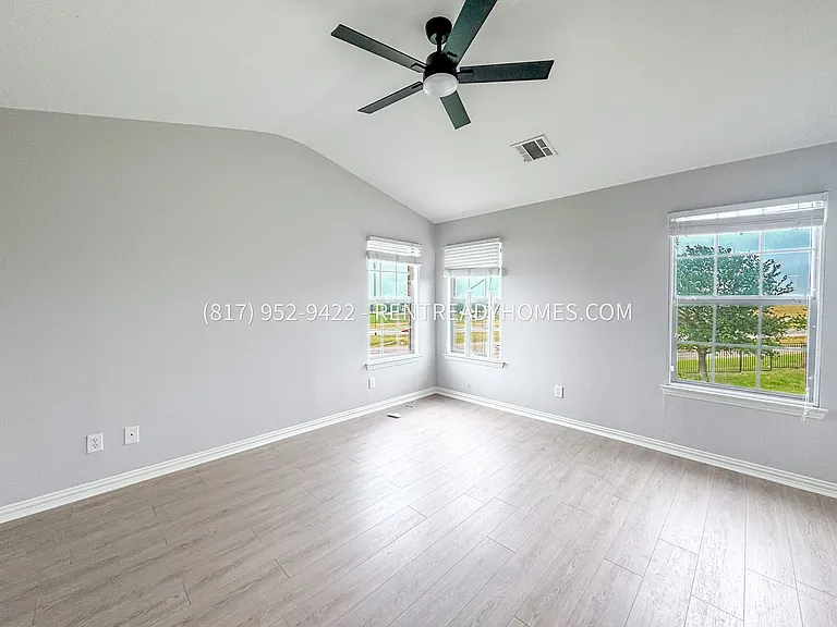 1495 Chase Ln — Photo 5
