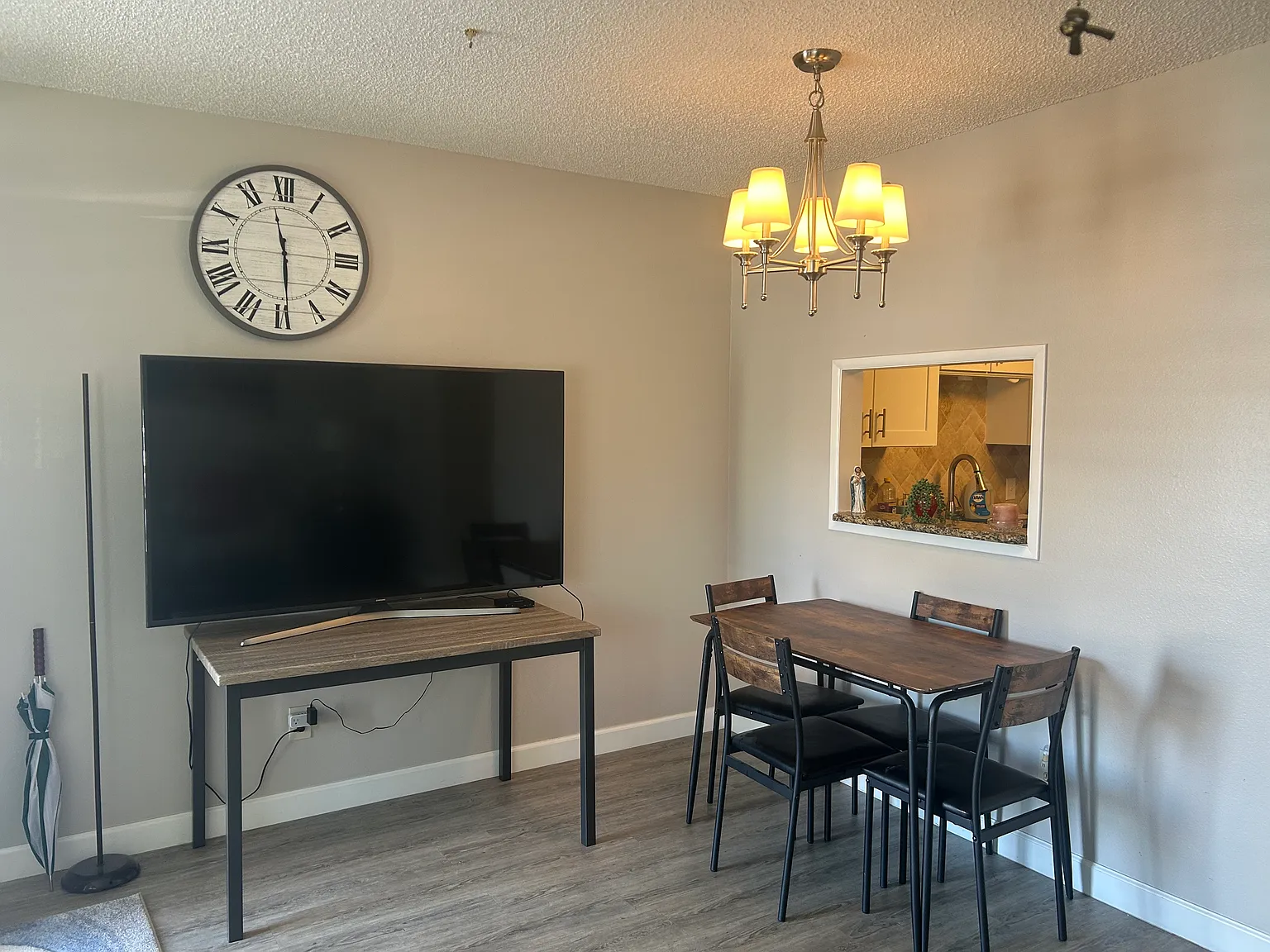 1 bed, 800 sqft, $1,250 — Photo 4