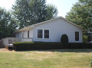 1819 Doris Rd, Sandwich, IL 60548