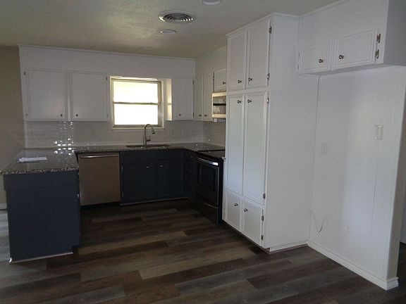 2nd image of 1473 Rosewood Dr