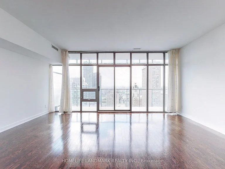 33 Charles St E #3406 — Photo 7