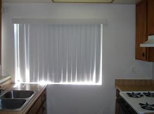 255 E 7th St APT A, San Jacinto, CA 92583