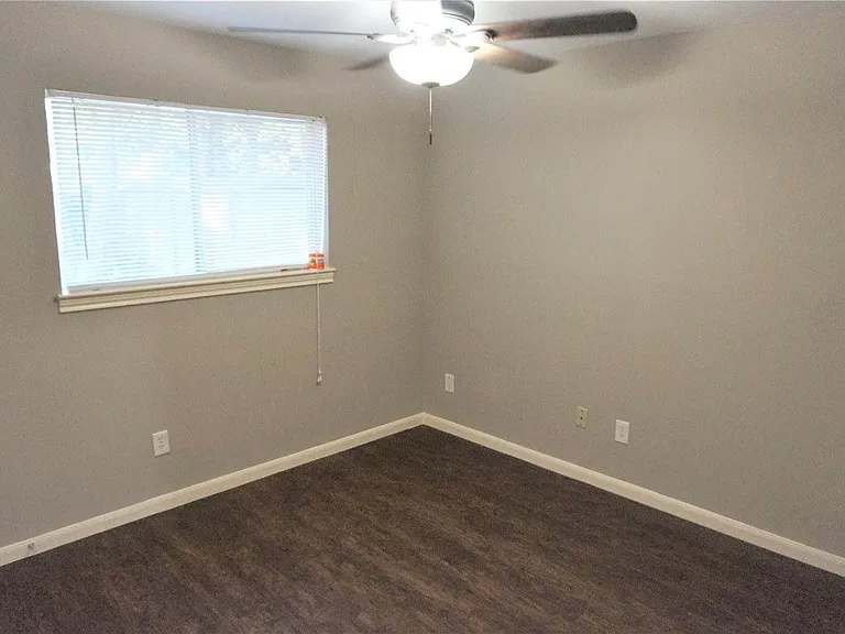 2727 Tinechester Dr — Photo 26