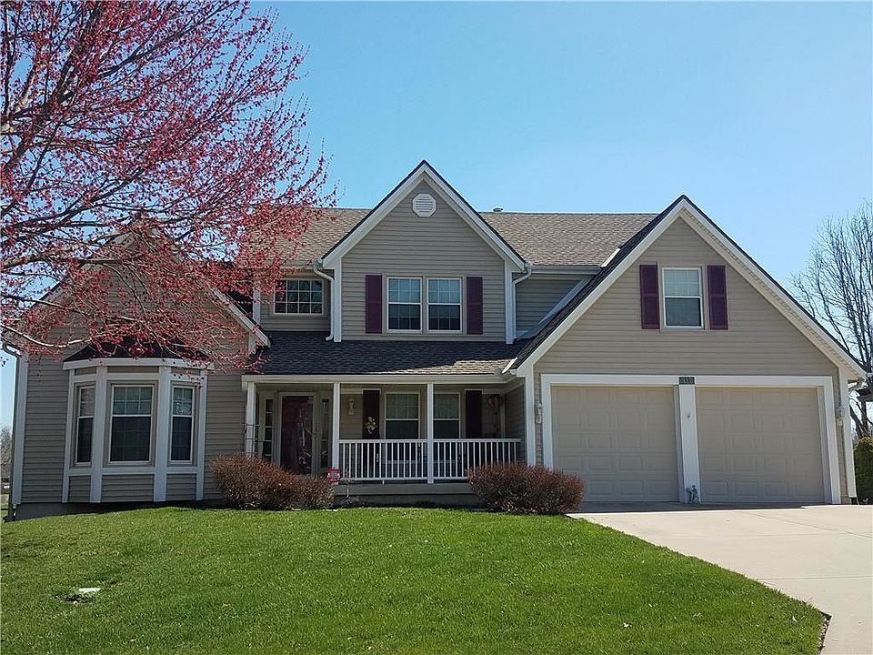 1st image of 317 SE Williamsburg Dr