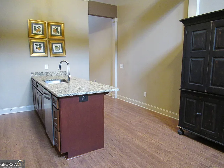 168 Village Dr — Photo 23