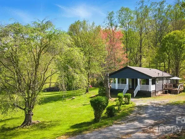 235 Pine Valley Dr, Cullowhee, NC 28723