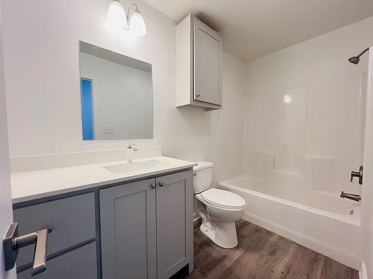 5726 Lehigh St — Photo 18