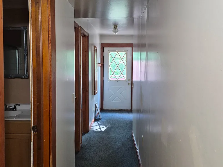 2508 Edgemont Dr — Photo 16