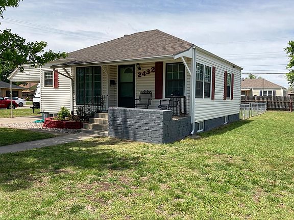 2nd image of 2432 Cheyenne Dr