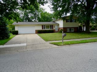 2649 Baronne Dr, Springfield, IL 62704