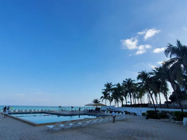 3505 S Ocean Dr, Hollywood, FL