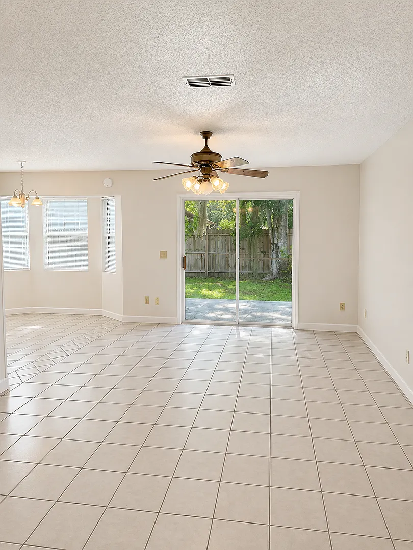 3 Bedroom | 2 Bathroom Home with Fenced Yard — Photo 3