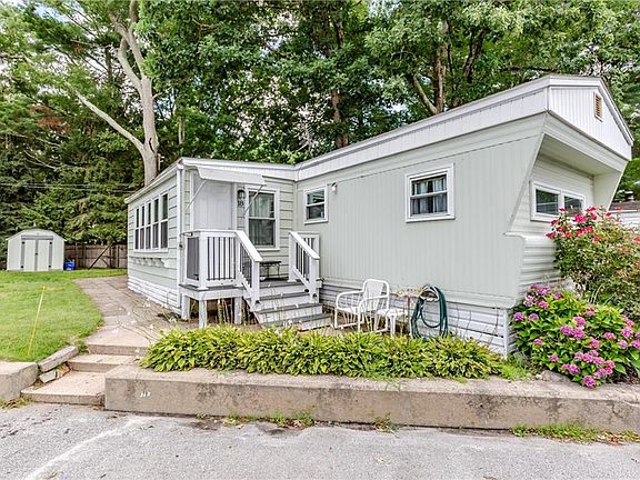 2nd image of 18 Helen Dr