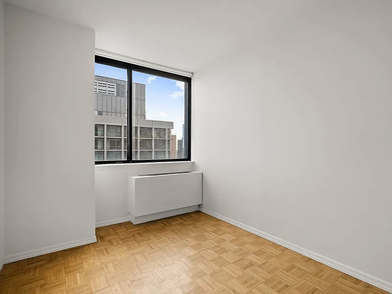 245 E 93rd St #24J — Photo 6