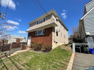 811 Valley Brook Ave, Lyndhurst, NJ 07071