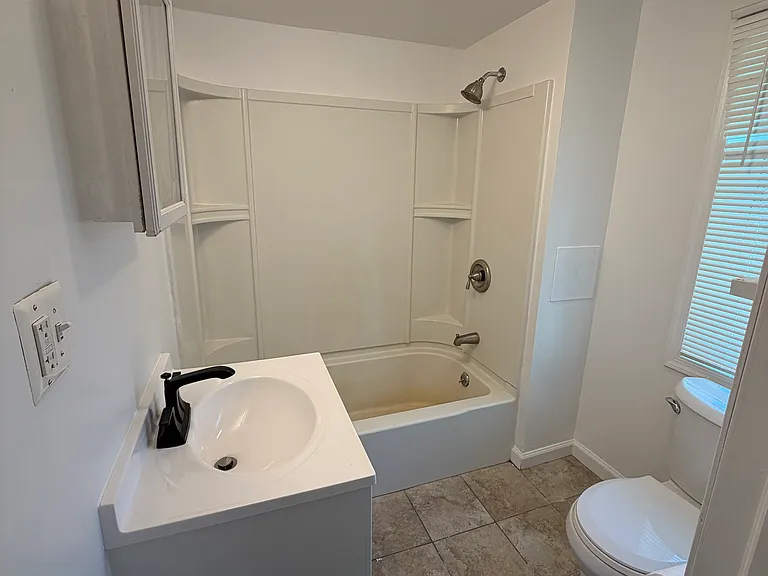1061 Front St #1 — Photo 4