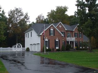 168 Creekside Rd, Hopewell Junction, NY 12533