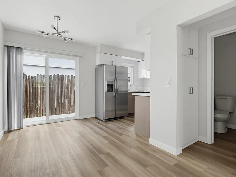 3650 Newton — Photo 23