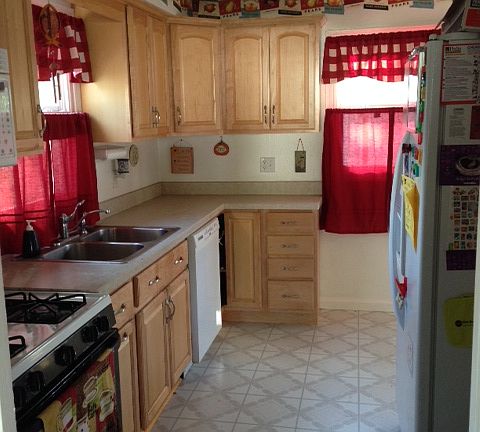 5th image of 1023 S Parker Dr