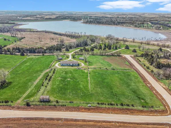 1 SW 54th St, Lincoln, NE 68510