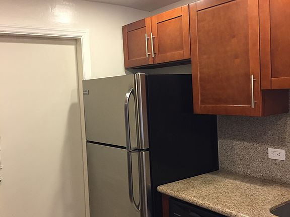 4th image of 6904 N Kendall Dr APT F409