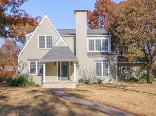 6 S Colonial Ct, Wichita, KS 67207