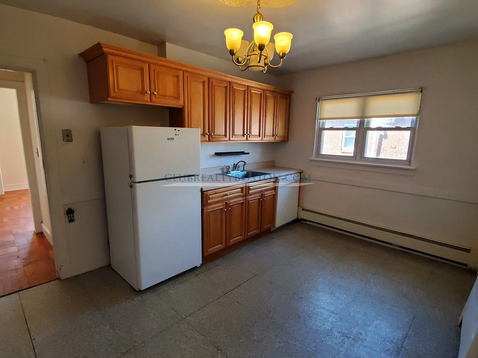 1 bed, 1.0 bath, 700 sqft, $1,900 — Photo 3